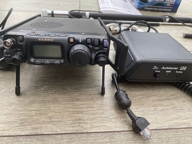 Yaesu FT-818ND Med en del udstyr.
