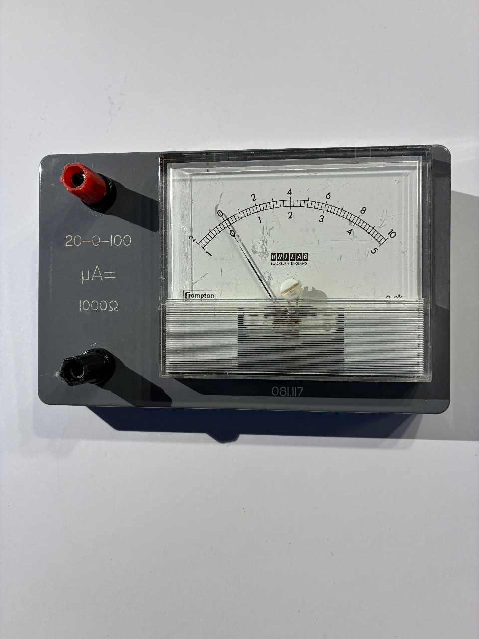 Mikroamperemeter unilab.