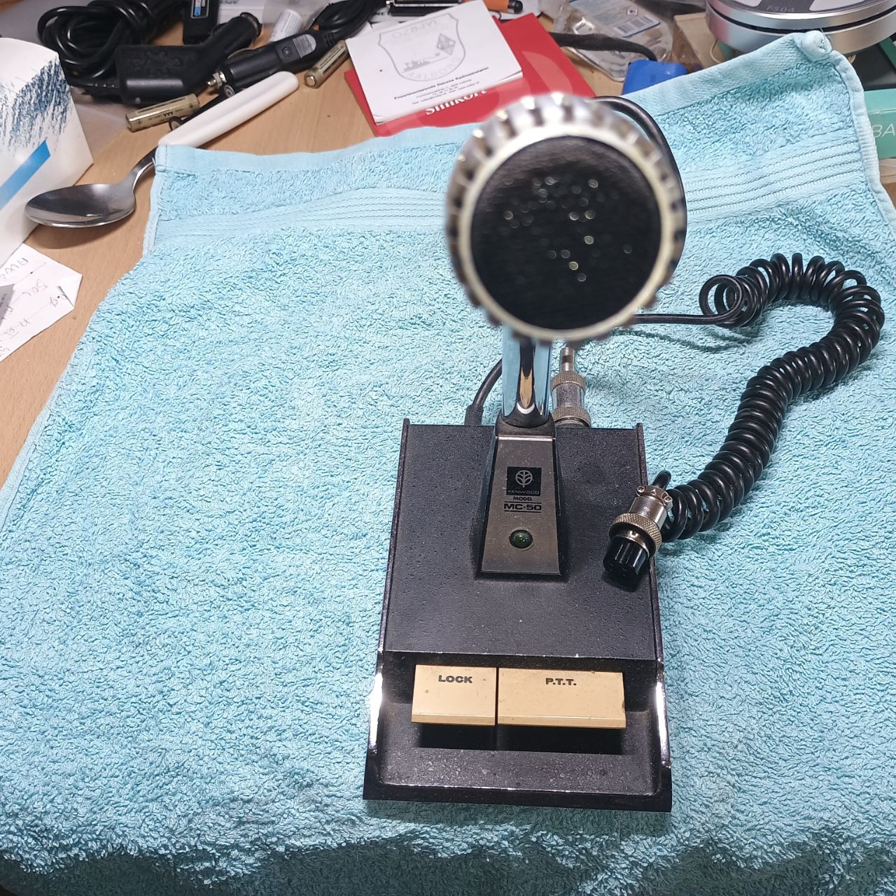 Kenwood bordmic