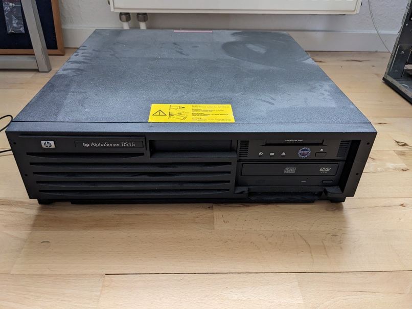 AlphaServer DS15 (Bortgives)