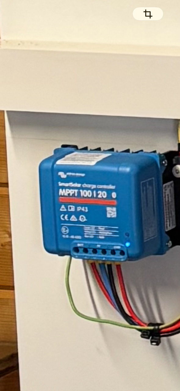 Victron MPPT Controller