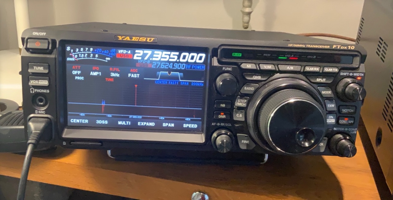 YAESU FTDX-10 RIGTIG FIN RADIO