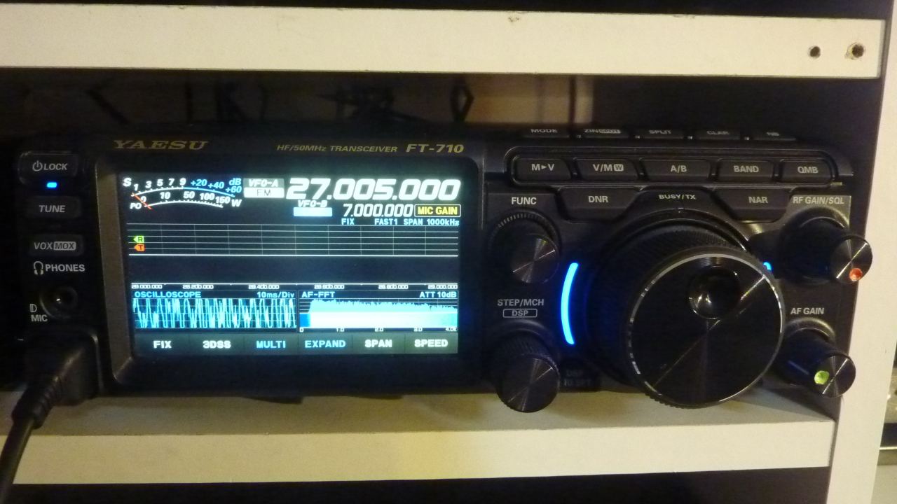 YAESU FT 710 HF OG 50 MHZ