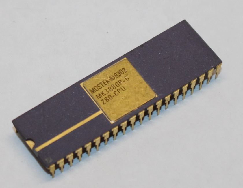 Z80 keramisk CPU og PIO IC