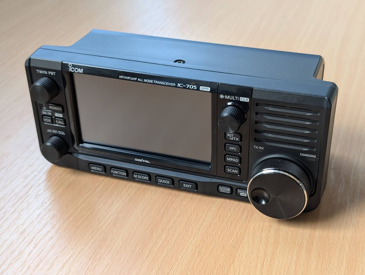 Icom IC-705 + free Icom backpack