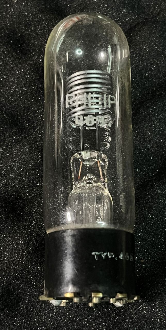 Philips 4687 spændingsregulator rør.