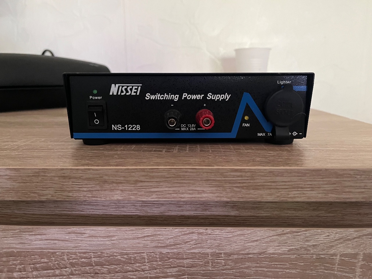 13,8volt 28amp 350