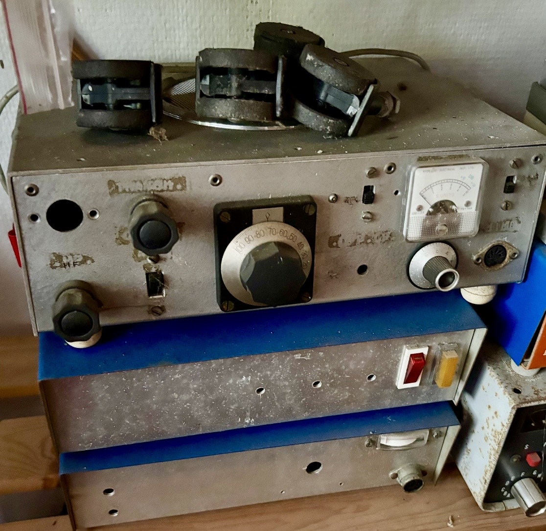 Ældre amatørradioudstyr – til reservedele