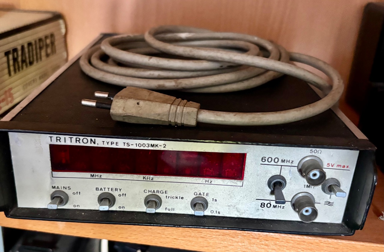 Tritron TS-1003MK-2 frekvenstæller (600 MHz)