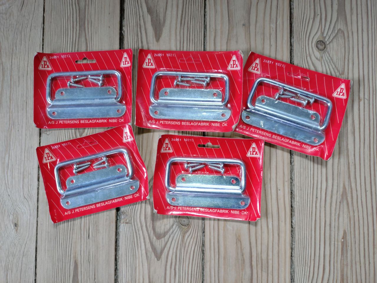 **NY PRIS** IPA BESLAG KUFFERTHANK pr. stk. 35 kr.