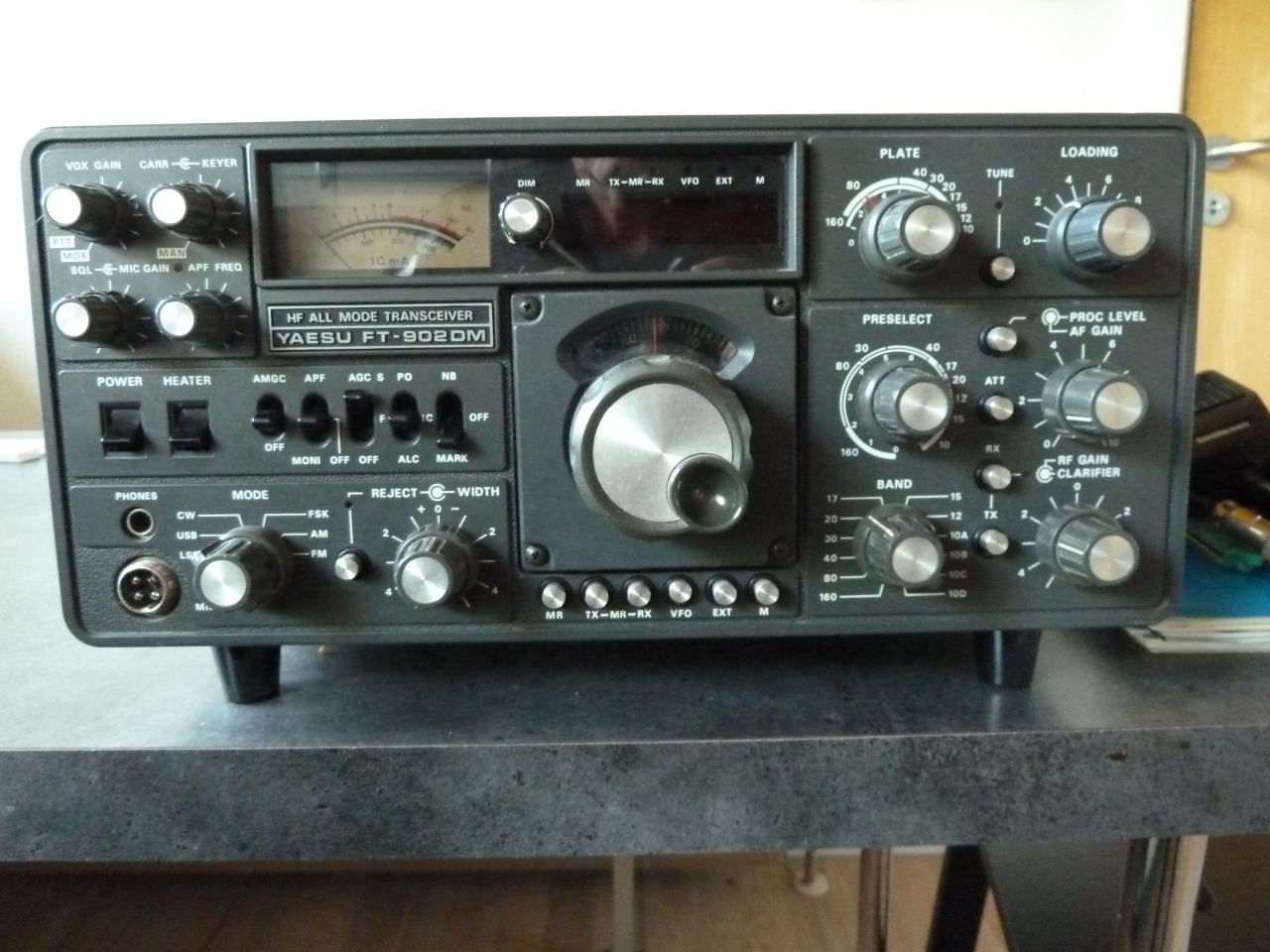 Yaesu FT 902 DM