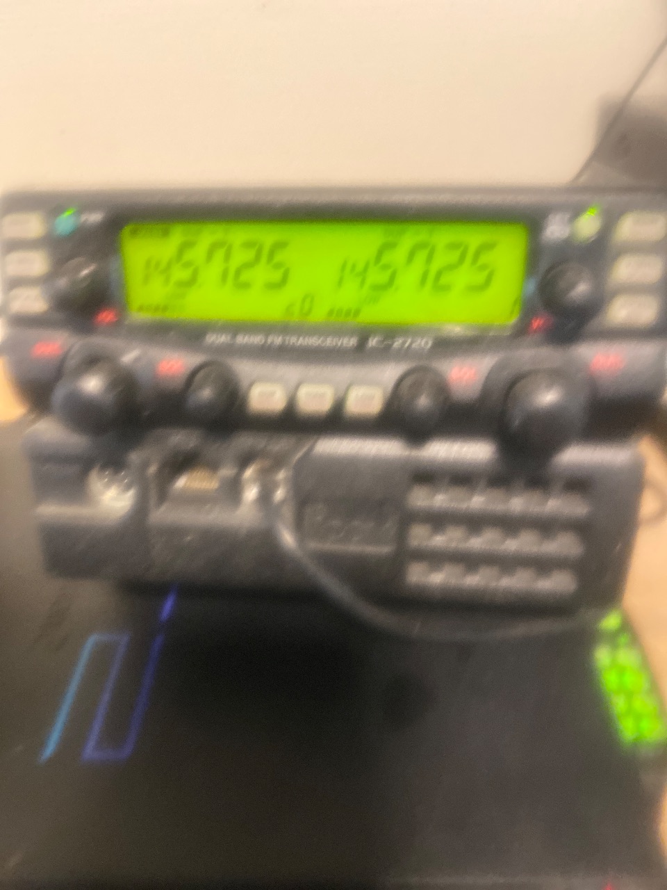 ICOM IC-2720 VHF/UHF