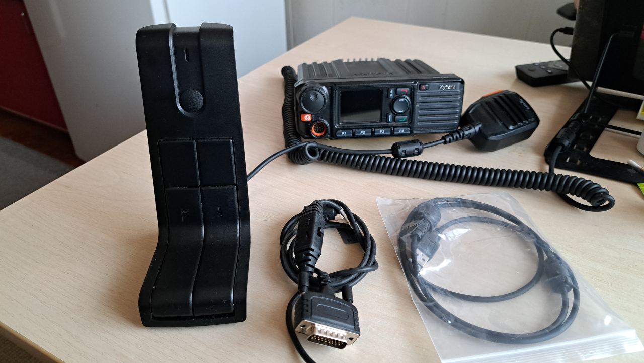 Hytera MD785 DMR / UHF