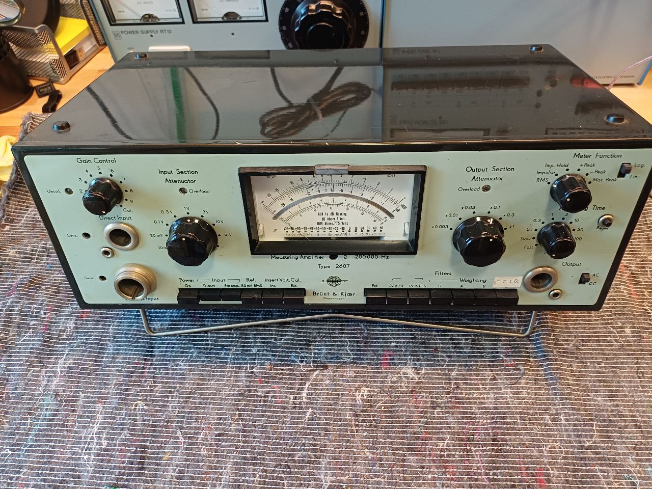 Brüel & Kjær Type 2607 måleforstærker