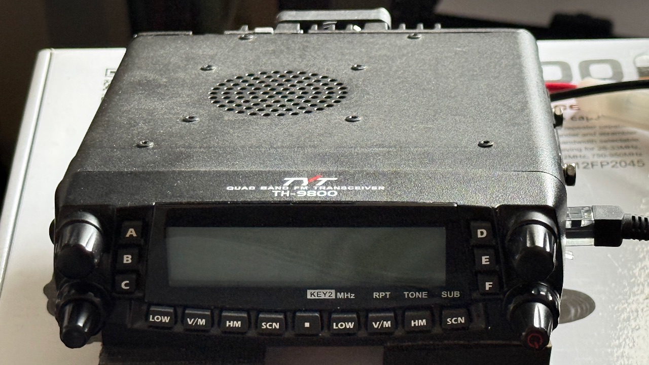 TYT TH-9800 4 bånd
