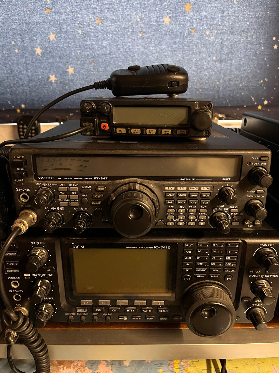 Yaesu FT-847 – HF/VHF/UHF allmode-transceiver