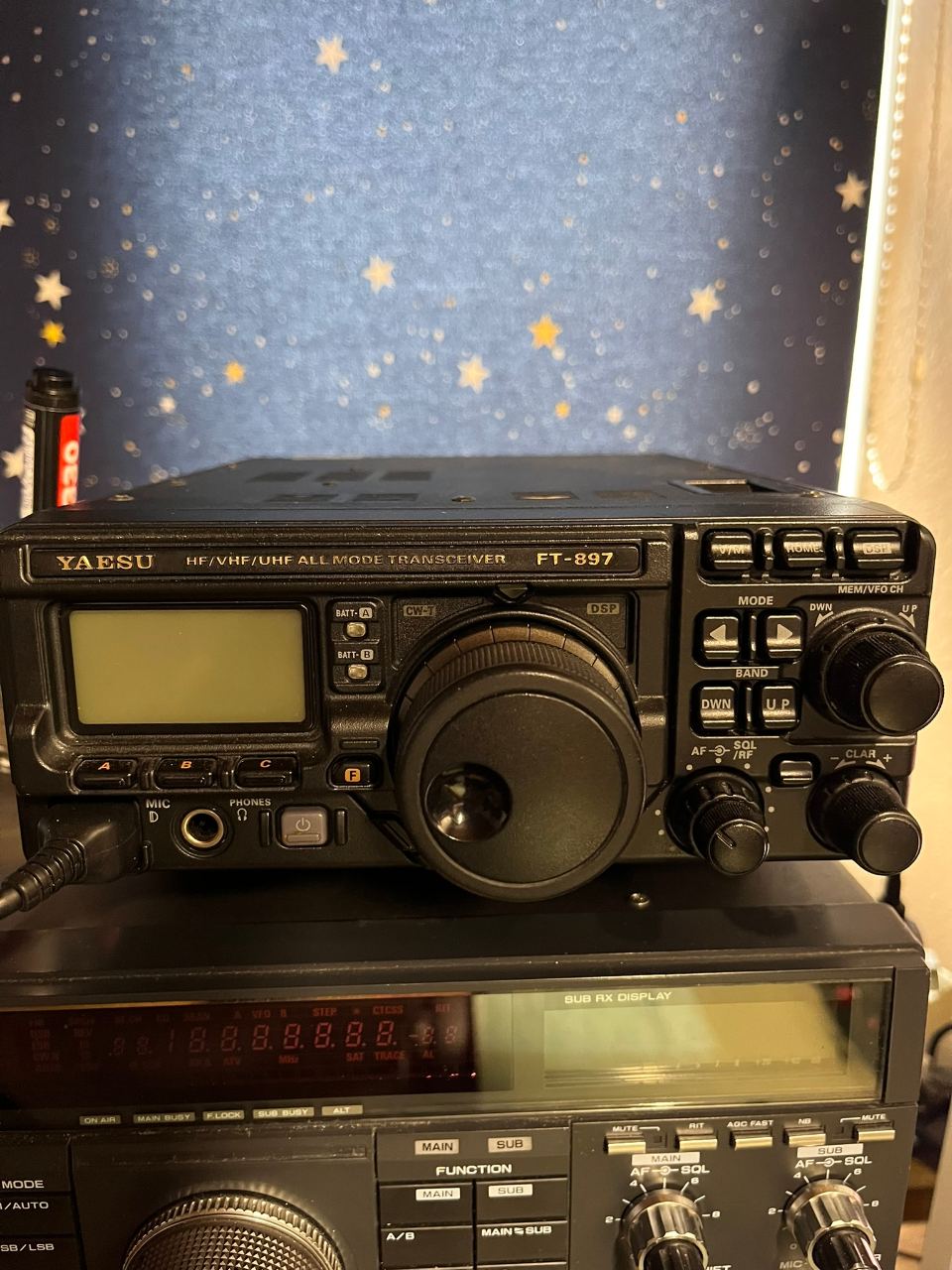 Yaesu FT-897 – HF/VHF/UHF allmode-transceiver