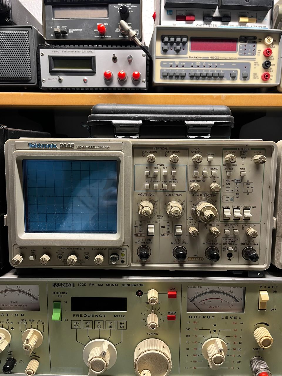 Tektronix 2445 – 150 MHz oscilloskop