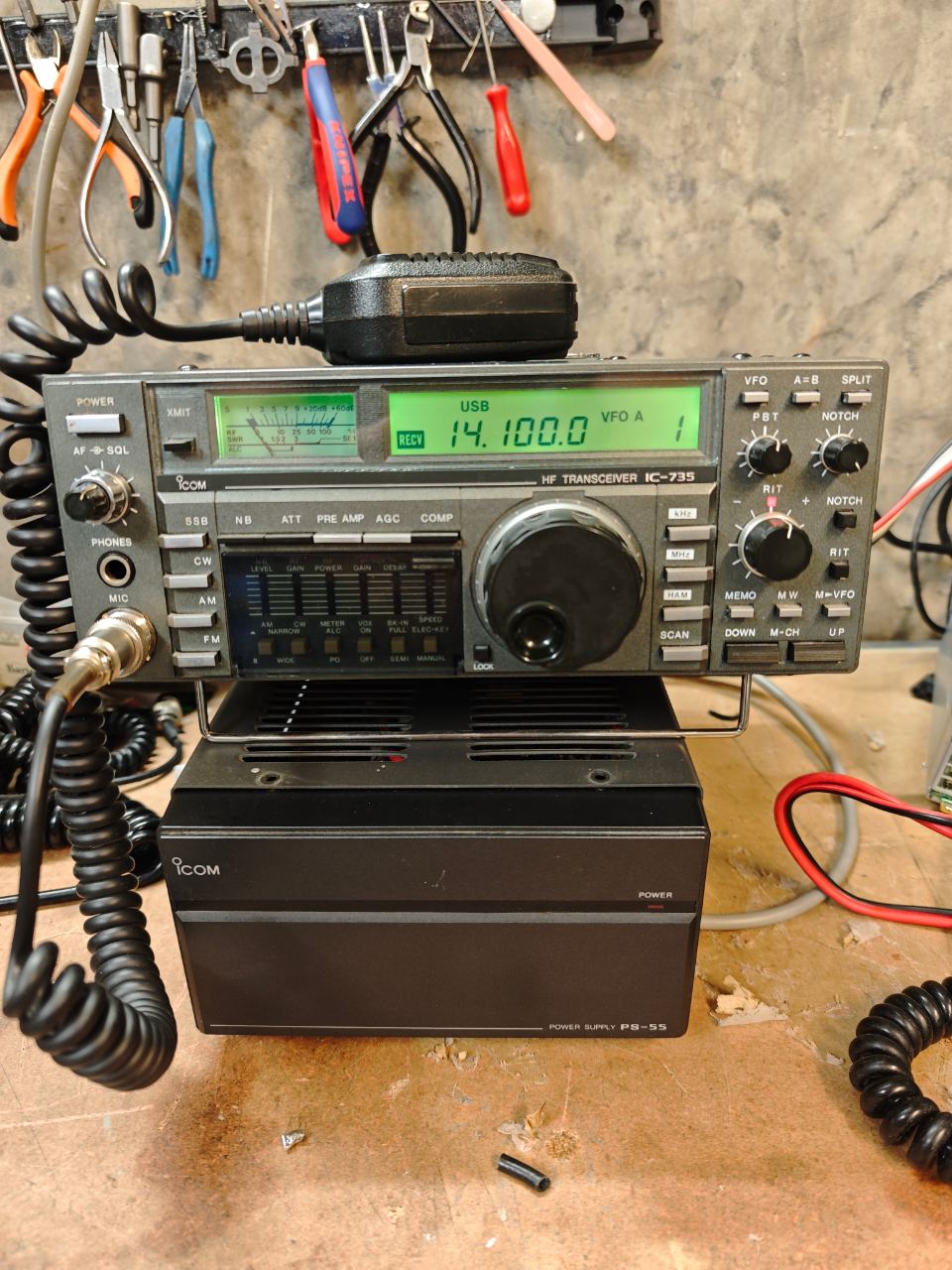 Icom 735