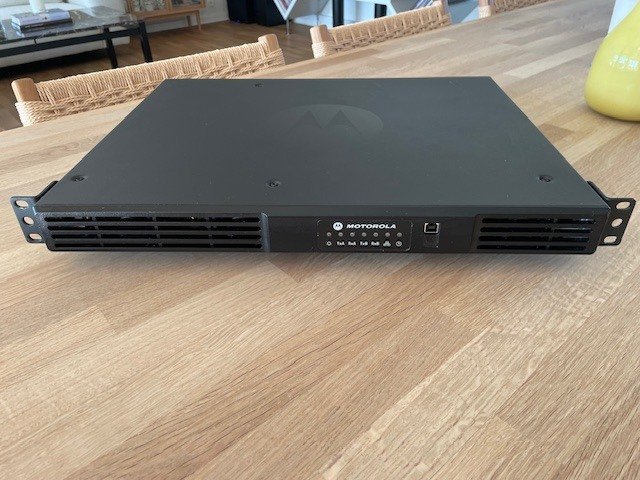 Motorola SLR 5500 UHF/FM/DMR