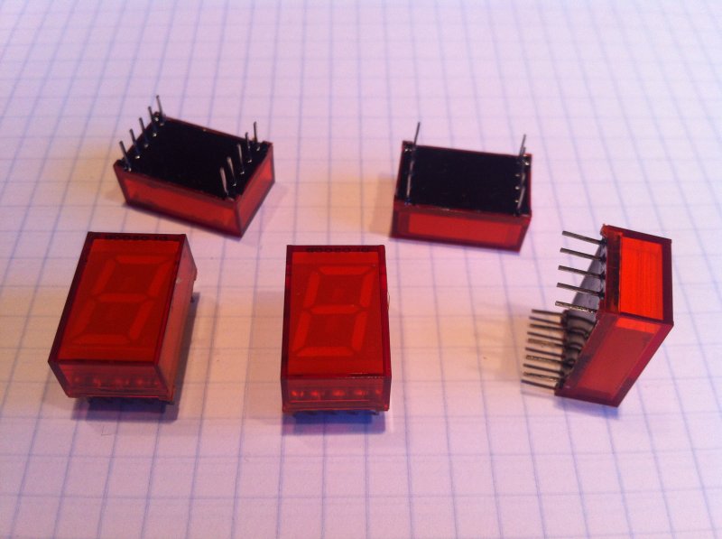 DLO 500 B 7 SEG. LED DISP.