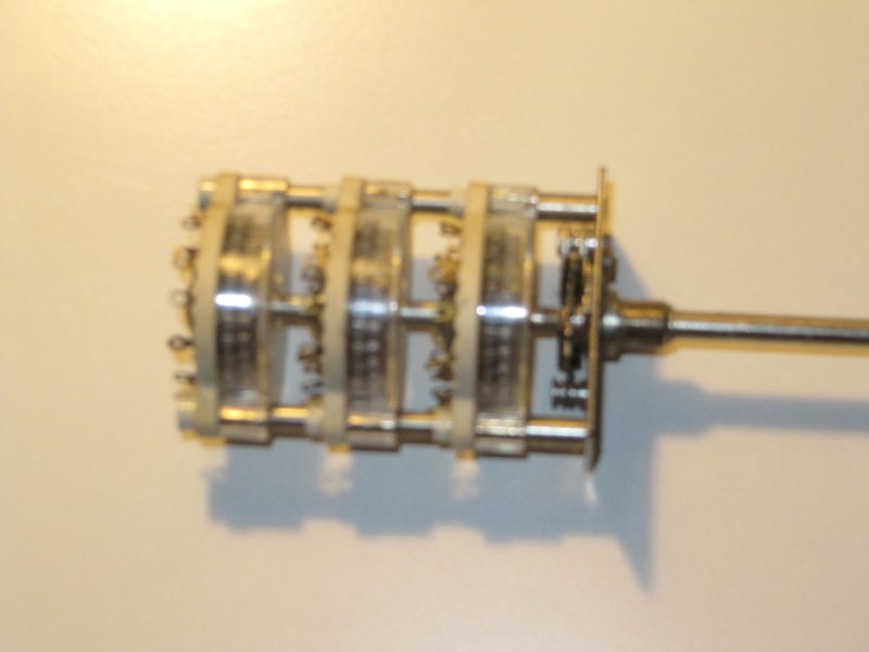 Keramisk omskifter 4x3-x4