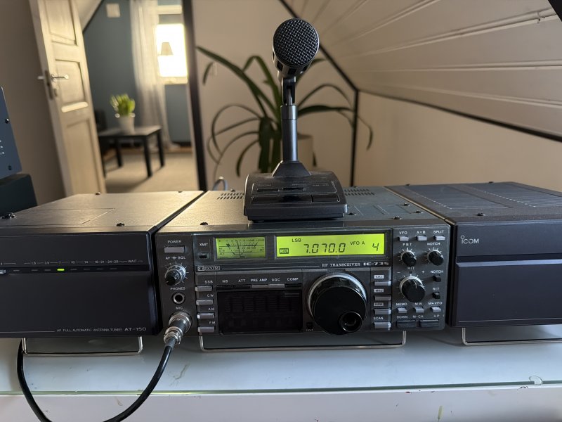 Nostalgi......Icom 735 line