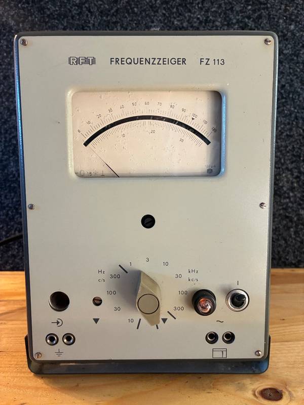 DDR Frekvensmåler