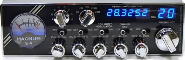 Magnum 9 komradio