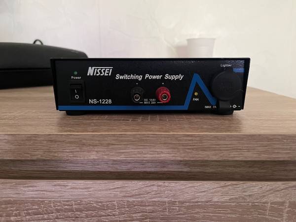 13,8volt 28amp 350