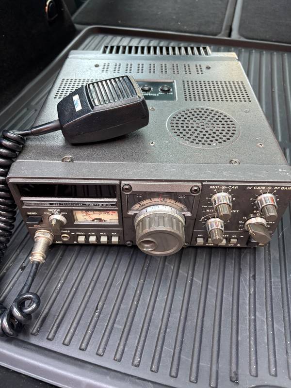 16. Kenwood TS-130S HF Transceiver