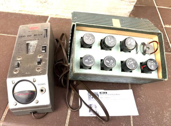 EICO Model 710 Grid Dip Meter, komplet med spolesæt A–G