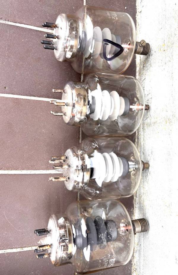 Grafitanode-trioder: 2× BBC T 380-1 + 2x Siemens RS 1002 – samlerobjekter
