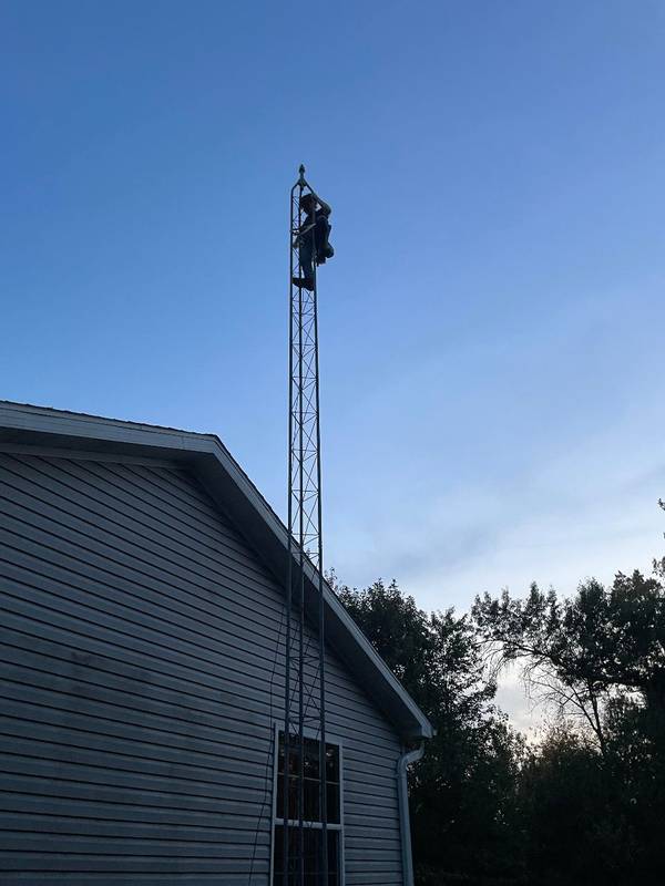 Antenne til brug på og omkring 28 mhz