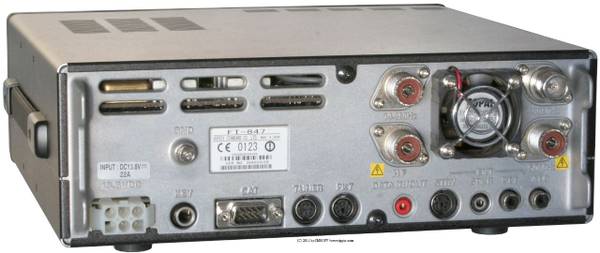 YASEU FT 847 Amateur HF/VHF/UHF transceiver