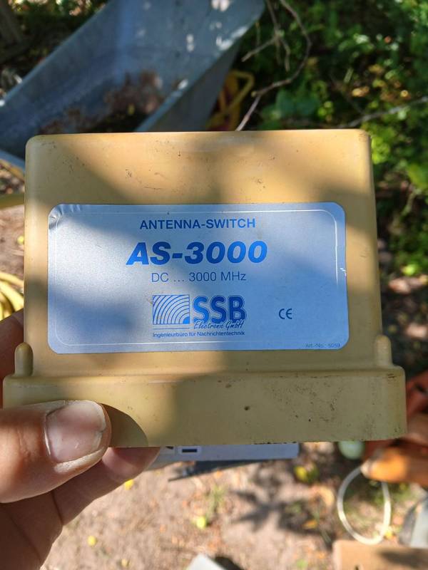 MAST SWITC  AS-3000  SSB- ELECTRONIC   1 ind 2 ud  OP TIL 3000MHZ