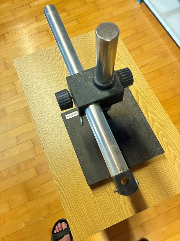 Bordholder til mikroskop eller andet