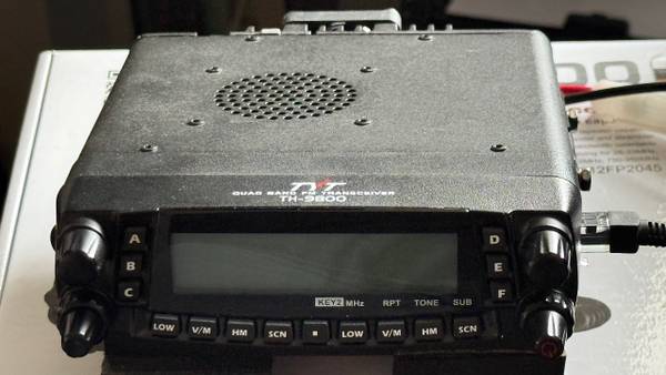 TYT TH-9800 4 bånd