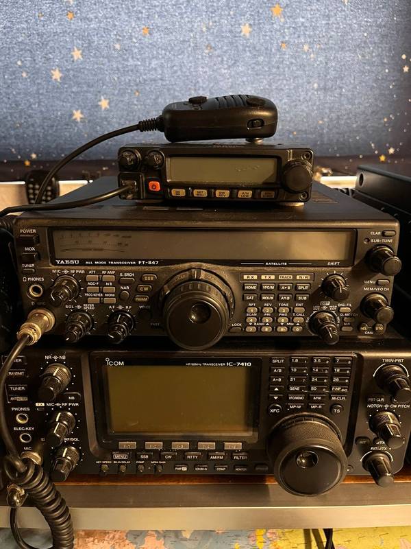 Yaesu FT-847 – HF/VHF/UHF allmode-transceiver