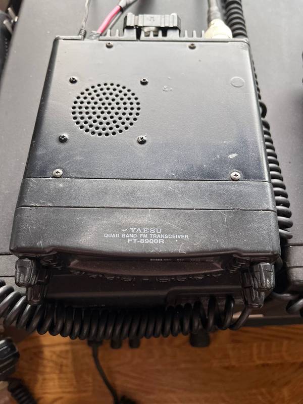Yaesu FT-8900R – Quad Band FM-transceiver