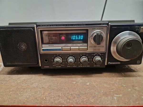 Kortbølgemodtager panasonic rf-3100L