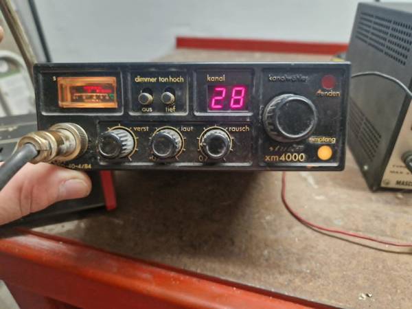 cb radio og strømforsyning