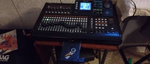 Tascam mikser+hdoptager studie