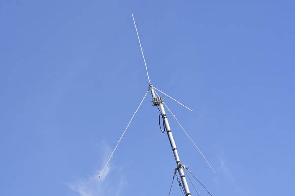 50 MHz Ground Plane