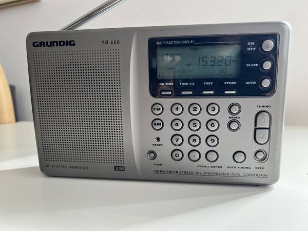 Kortbølgemodtager Grundig Yacht Boy 400