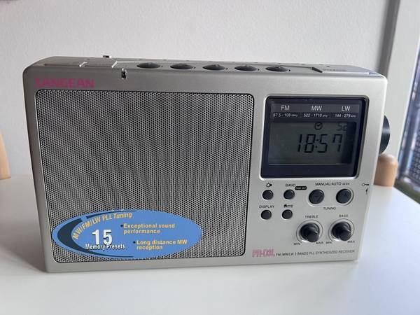 AM/FM radio Sangean PR-D3L